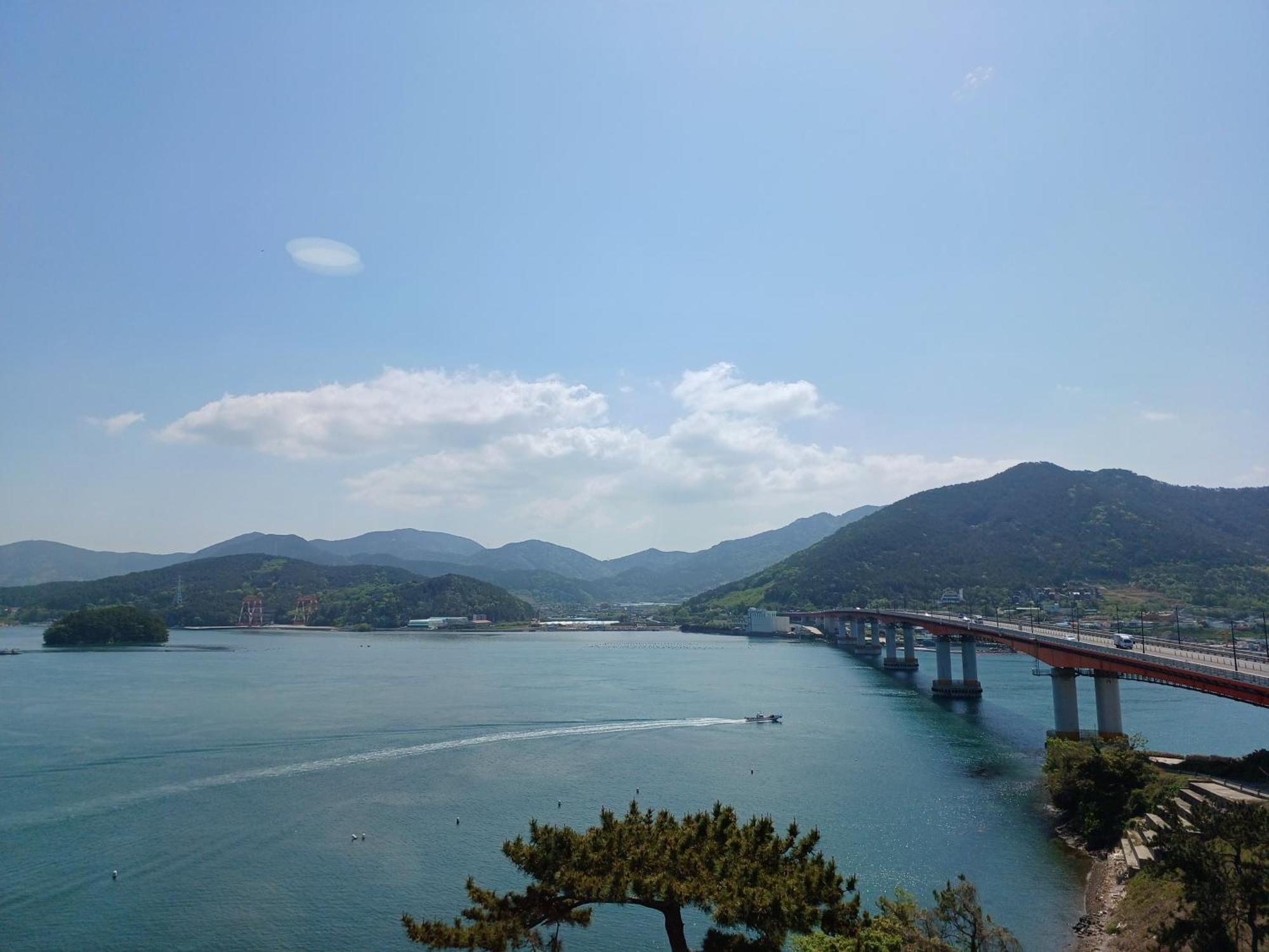 Tongyeong Bridge Hotel Esterno foto