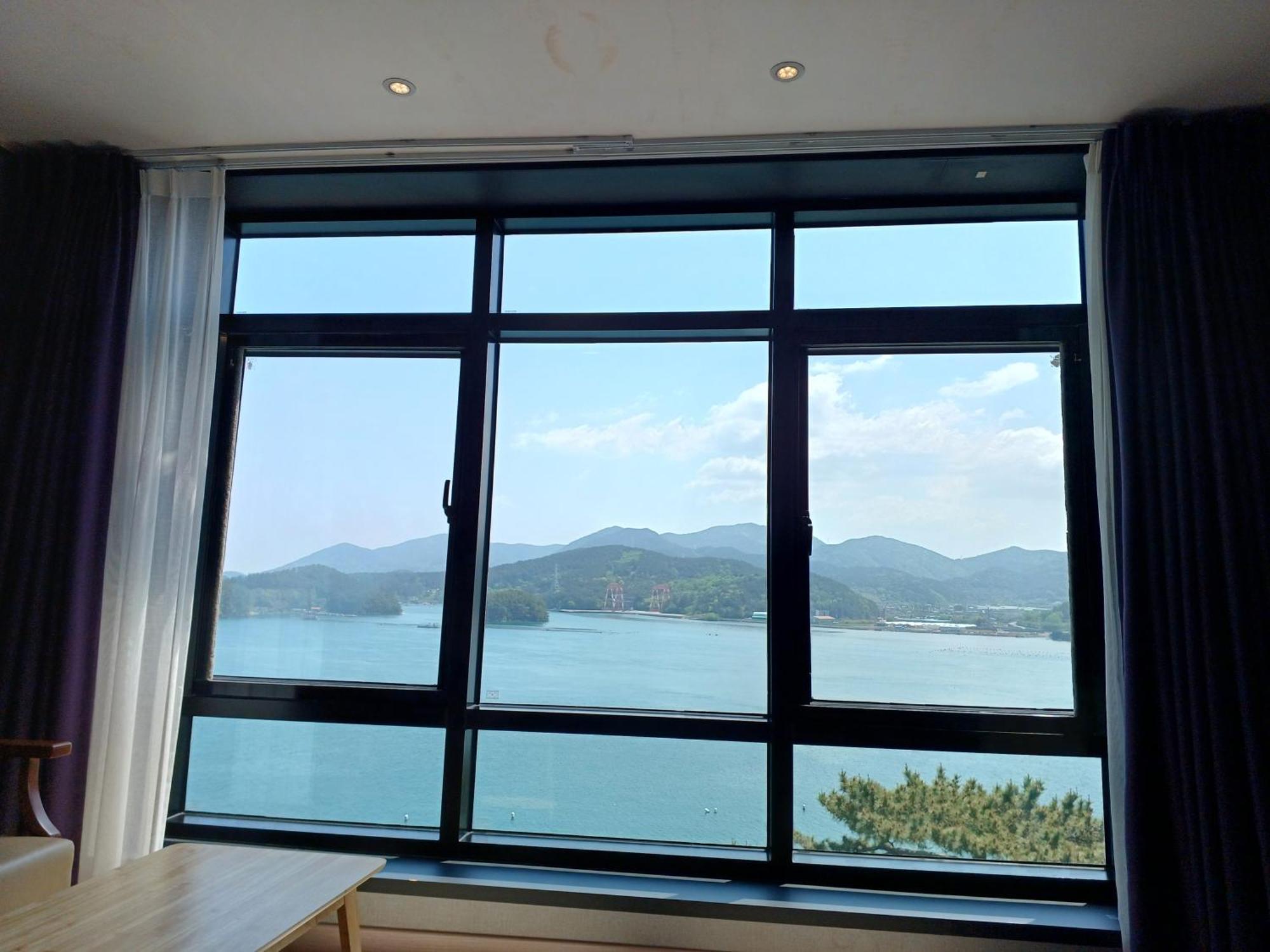 Tongyeong Bridge Hotel Esterno foto