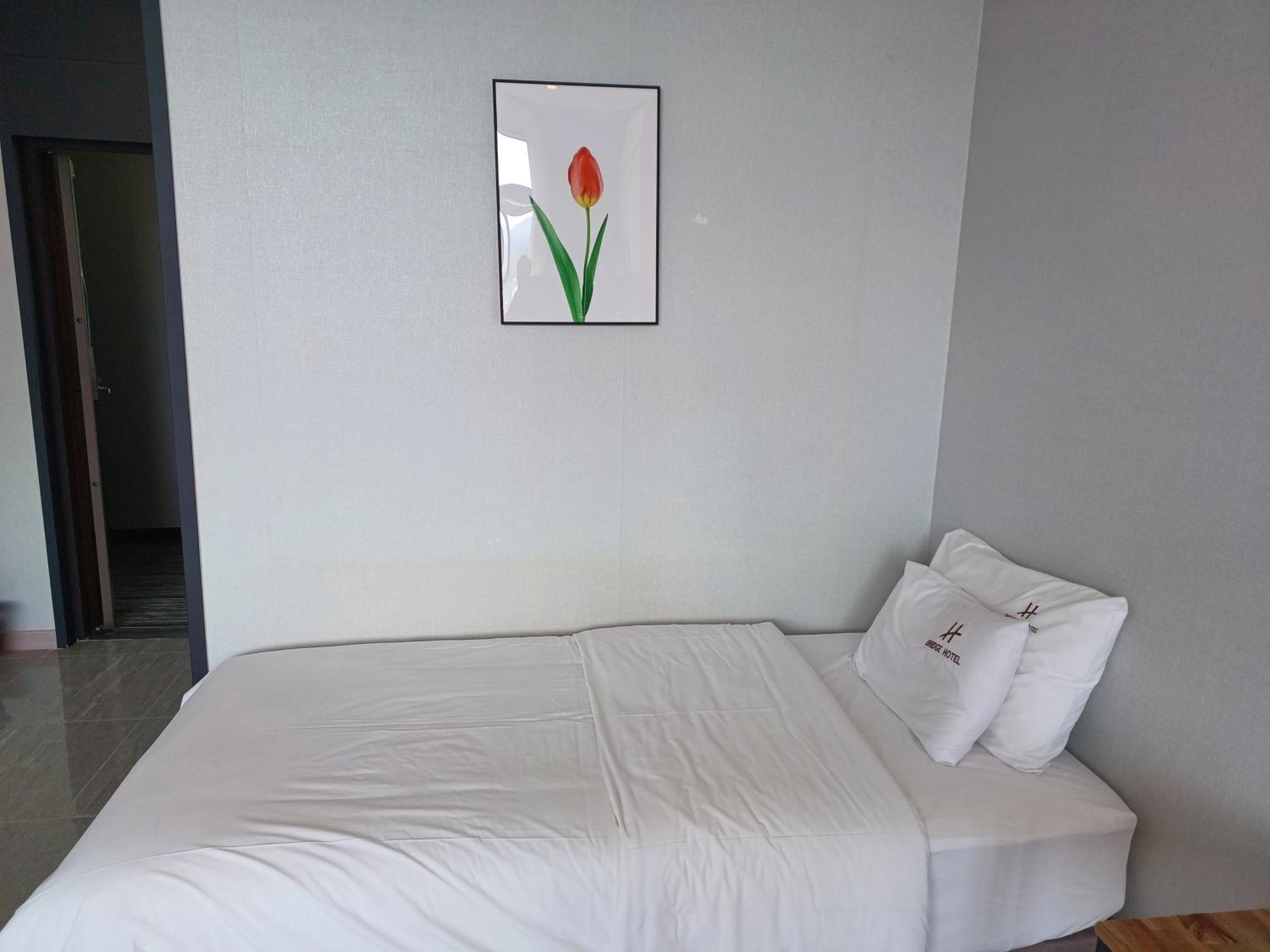 Tongyeong Bridge Hotel Esterno foto